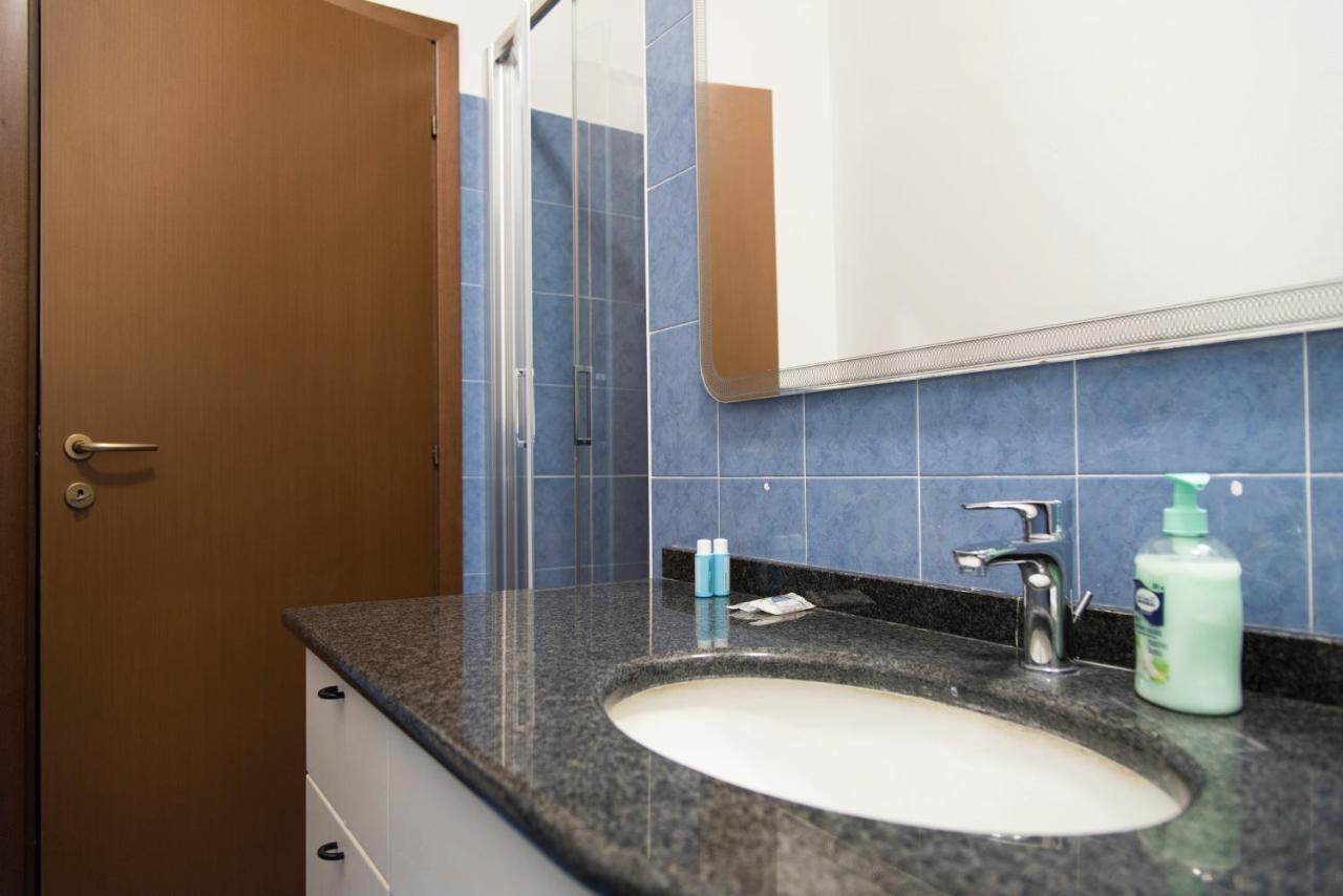 Youhosty - Venini 59 Apartment Милано Екстериор снимка